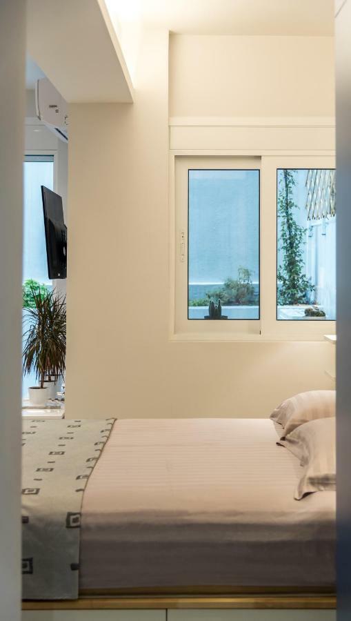 Central Cozy Studio With A Secret Garden Atenas Exterior foto